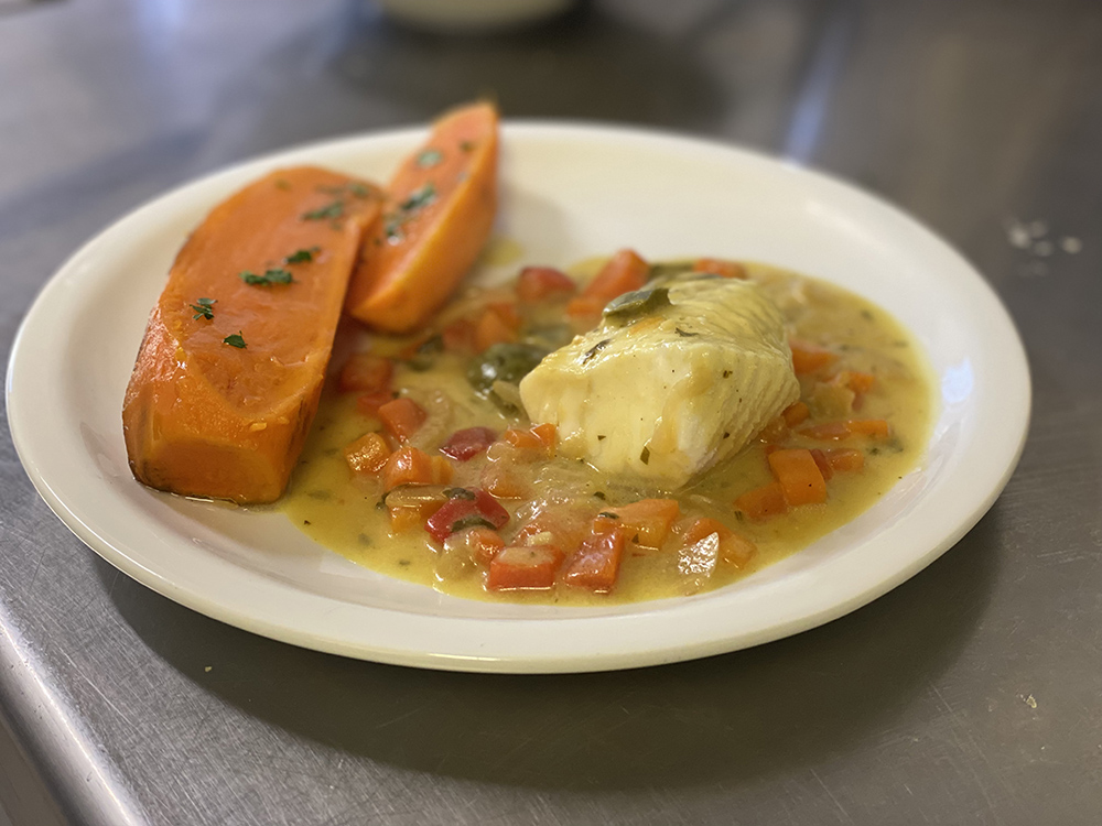 restaurant saint martin de crau-bar arles-hotel alpilles-cuisine maison salon de provence-evenements miramas-restaurant entreprise bouches du rhone