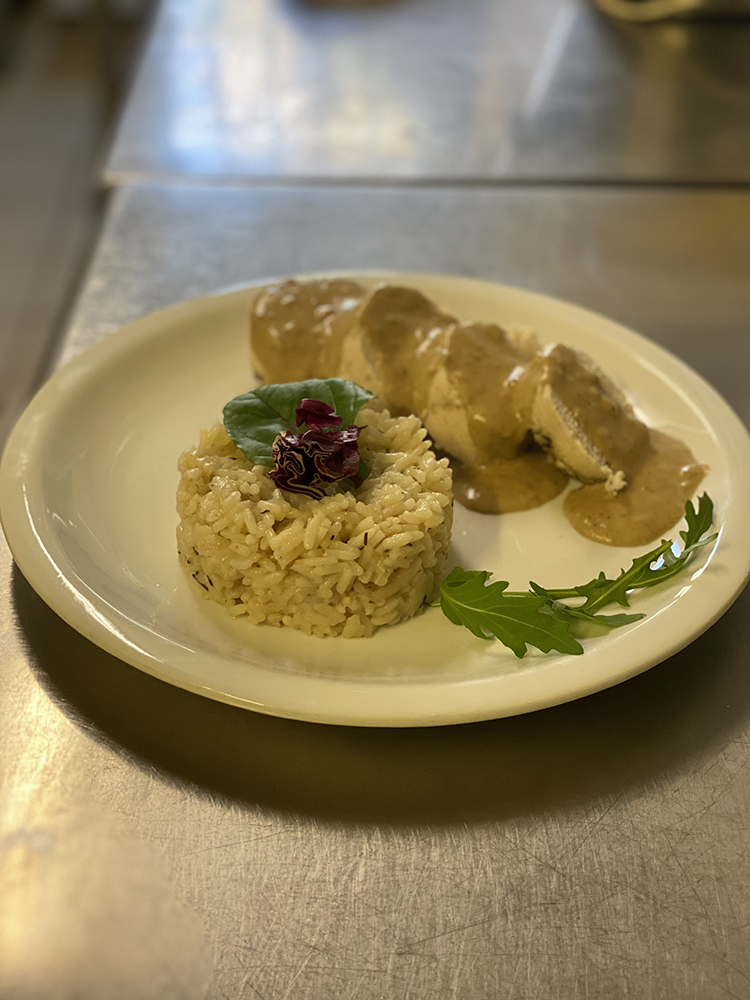 restaurant saint martin de crau-bar arles-hotel alpilles-cuisine maison salon de provence-evenements miramas-restaurant entreprise bouches du rhone