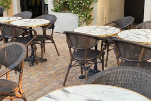 restaurant saint martin de crau-bar arles-hotel alpilles-cuisine maison salon de provence-evenements miramas-restaurant entreprise bouches du rhone